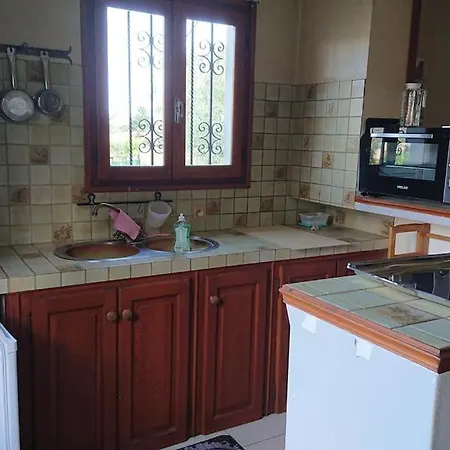 En Rez De Jardin Cyclistes Bien Venus Apartment Prades (Pyrenees-Orientales)
